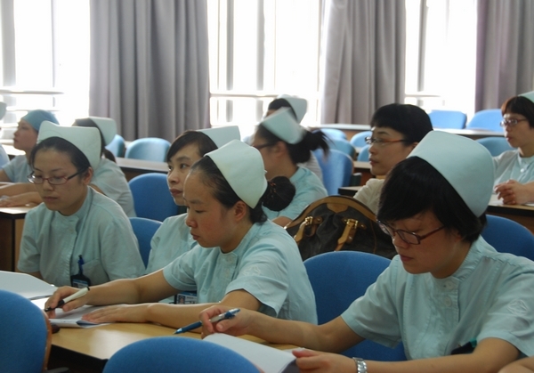 护理部举办持续质量改进项目汇报会 - 玉环县