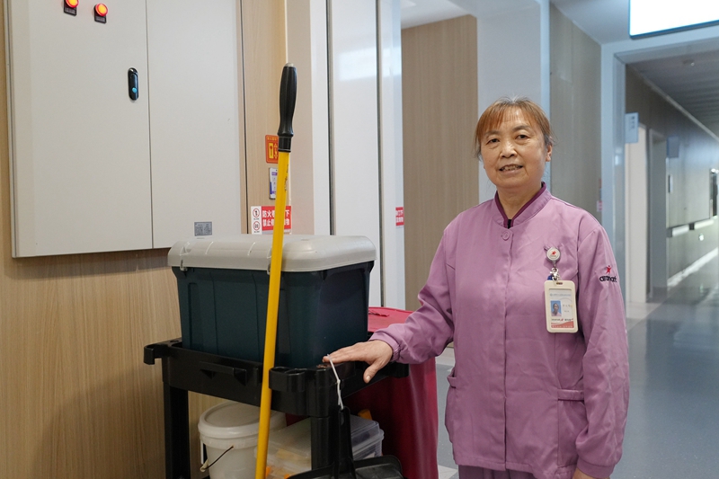 20251204 保洁员5.jpg 20251204 保洁员5.jpg