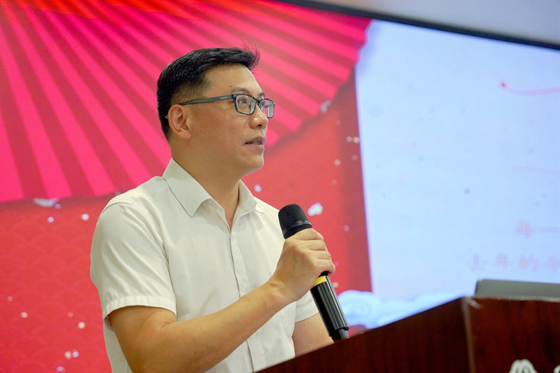 陈必成.jpg