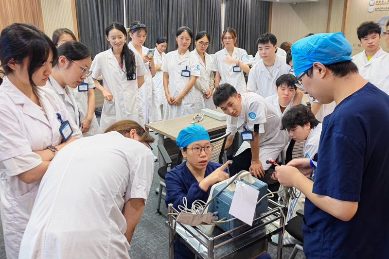 20261008 杭州医学院护理见习培训03.jpg 20261008 杭州医学院护理见习培训03.jpg