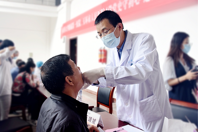 口腔科-王靖虓2.jpg 口腔科-王靖虓2.jpg