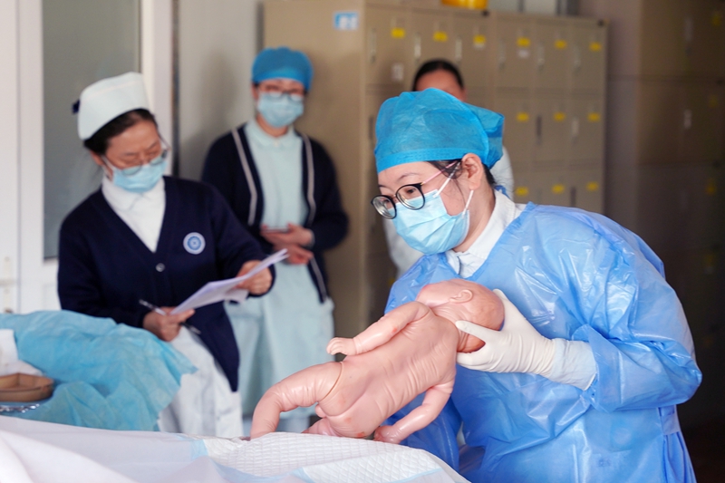 0306 正常分娩接产技能大赛5.jpg 0306 正常分娩接产技能大赛5.jpg