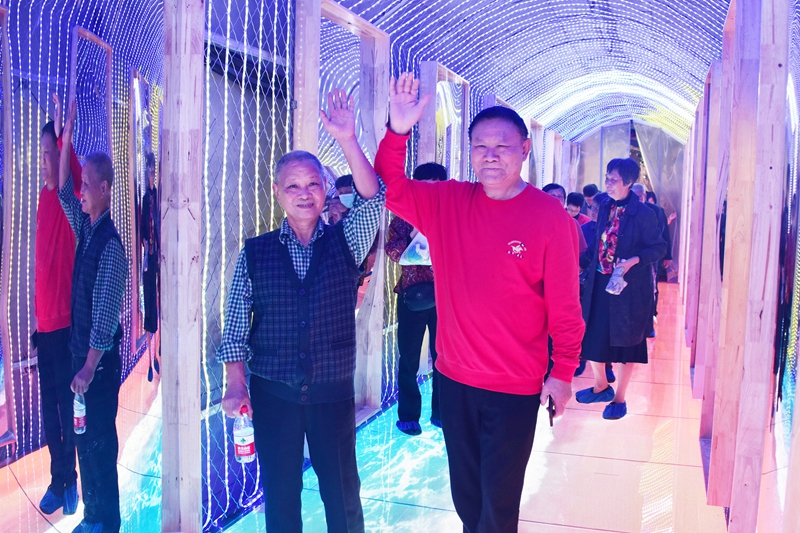 1027 退休重阳节活动05.jpg