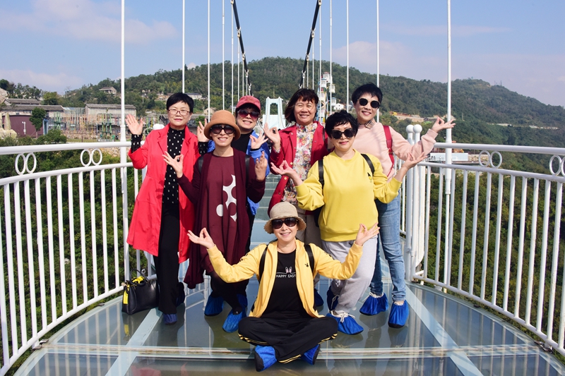 1027 退休重阳节活动12.jpg