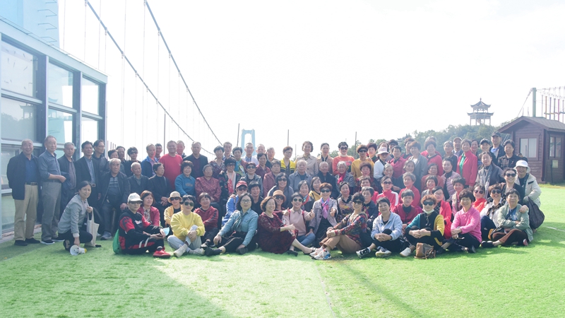 1027 退休重阳节活动03.jpg