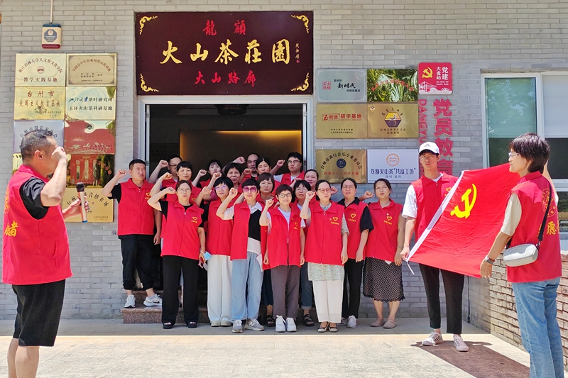 0701 七一活动 义诊1.jpg 0701 七一活动 义诊1.jpg