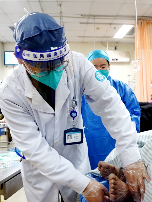 1227 急重症增多09.jpg