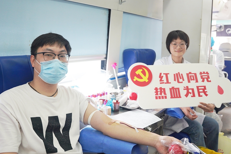 0418 无偿献血45.jpg