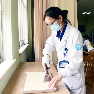 0711 康复科 蜡疗 x3.jpg