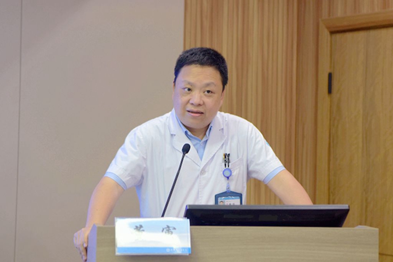 董寅.jpg 董寅.jpg