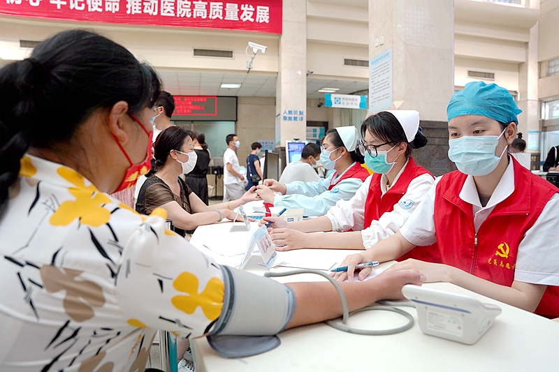 量血压01.jpg 量血压01.jpg