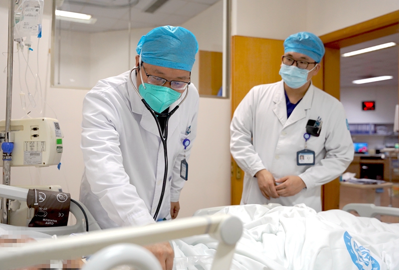 C:\Users\admin\Desktop\20221216乱吃药引发大出血 切掉四分之三胃\DSC05205.JPG