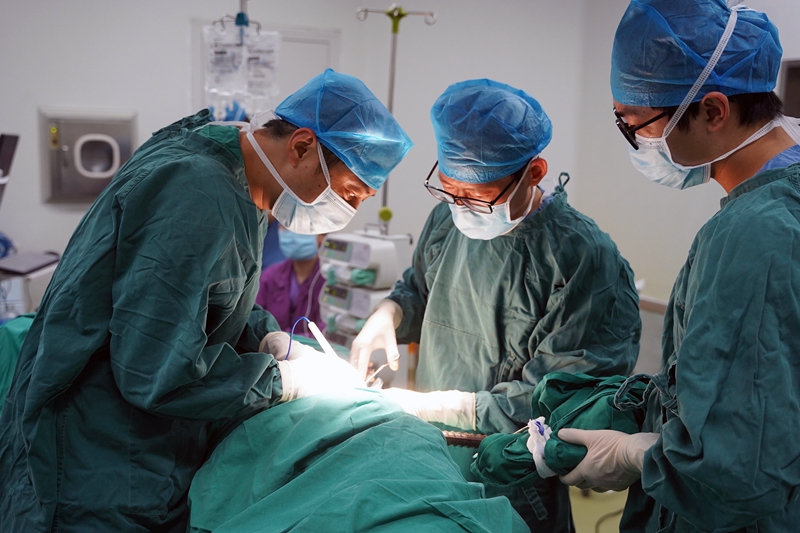 0901 钢筋穿刺08.jpg