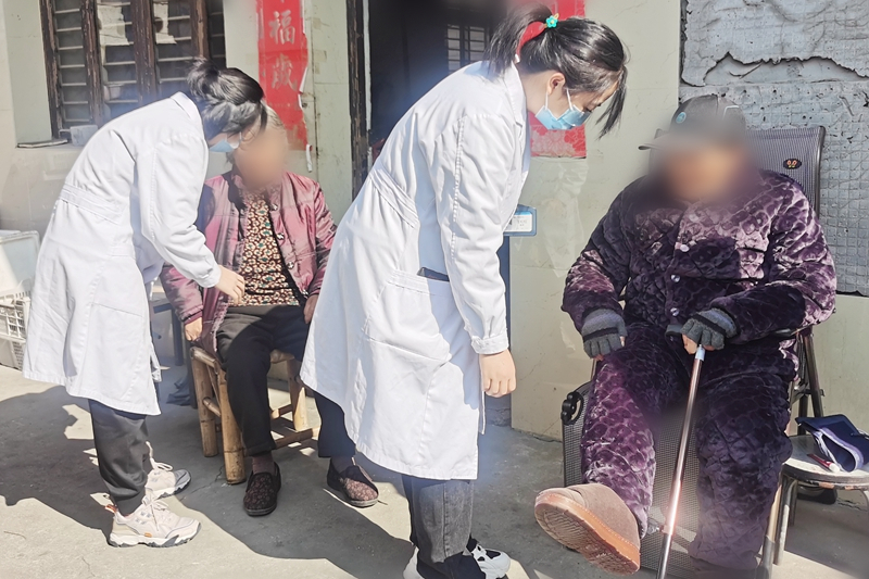 0119 康复科上门随访3.jpg 0119 康复科上门随访3.jpg