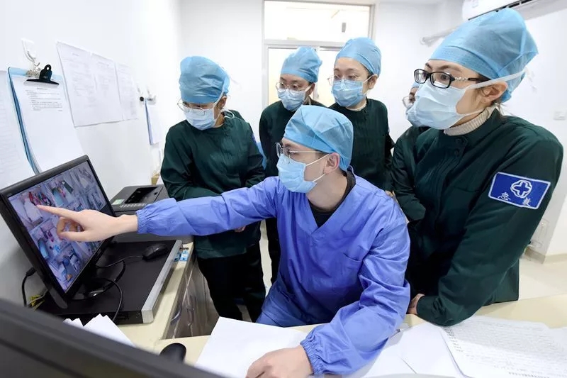 抗击疫情杰出护士 1 林豪威.jpg