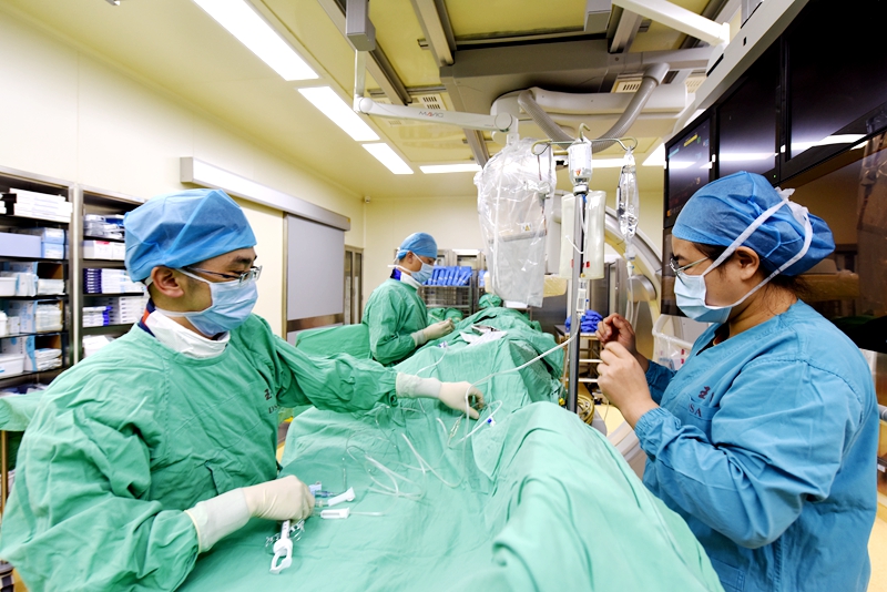 C:\Users\admin\Desktop\20200228门诊全面有序复诊 群众就医有保障  玉环市人民医院全力复工复产\DSC_9748.JPG