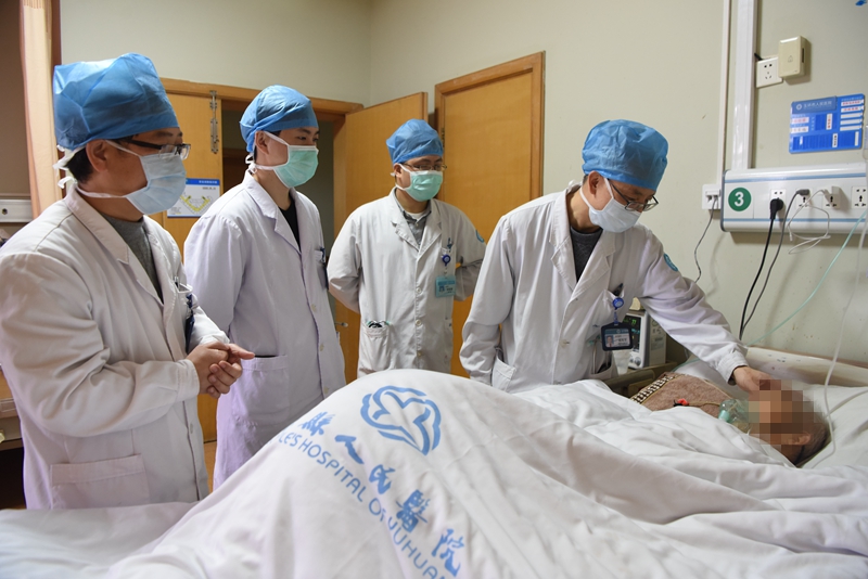 C:\Users\admin\Desktop\20200228门诊全面有序复诊 群众就医有保障  玉环市人民医院全力复工复产\消化1.JPG