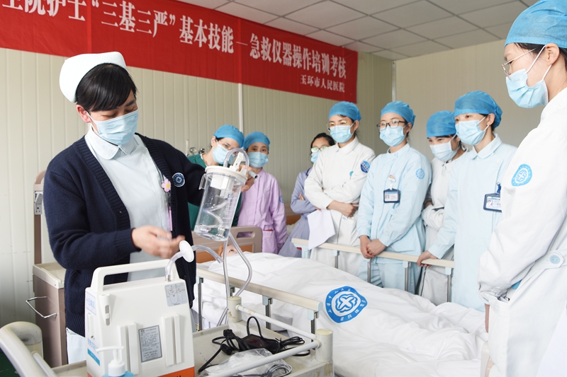 0419 护理急救仪器操作培训考核4.jpg