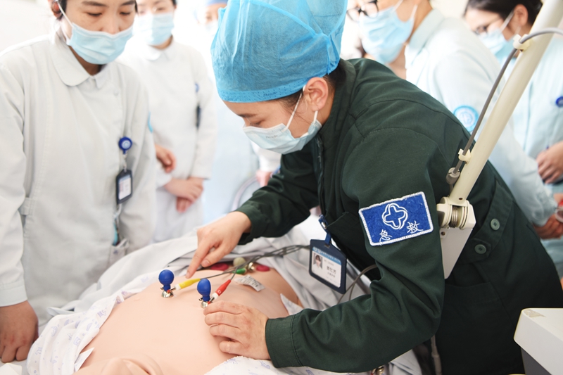 0419 护理急救仪器操作培训考核6.jpg