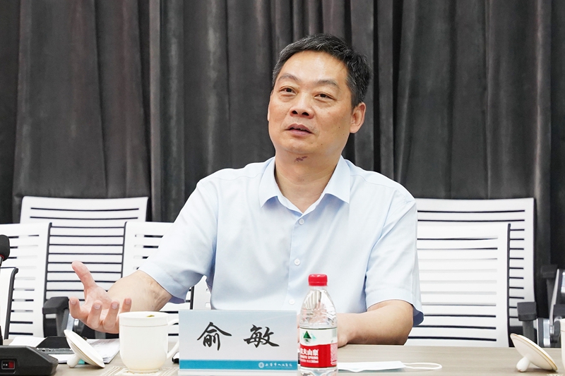 0708 省疾控调研2.jpg 0708 省疾控调研2.jpg