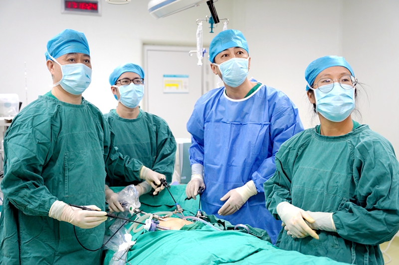 缪金透手术2_副本.jpg