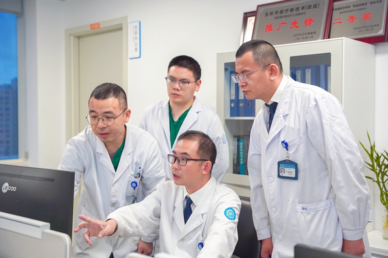 0eb60c6ad56b012d7e0be9649c03d05.jpg 0eb60c6ad56b012d7e0be9649c03d05.jpg