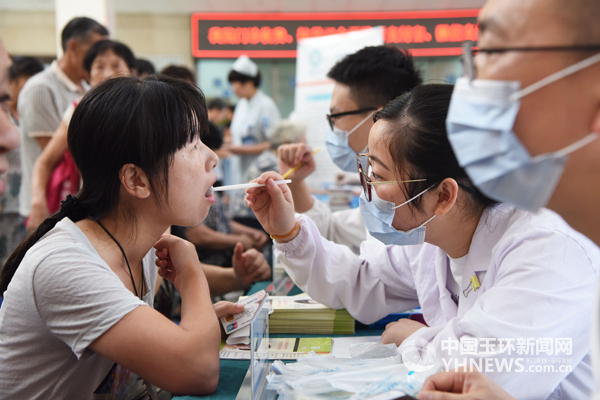 00300447998_0b3327f0.jpg 00300447998_0b3327f0.jpg