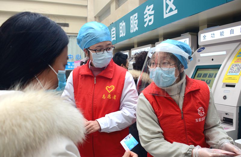 门诊导诊 黄月红摄_副本.jpg 门诊导诊 黄月红摄_副本.jpg