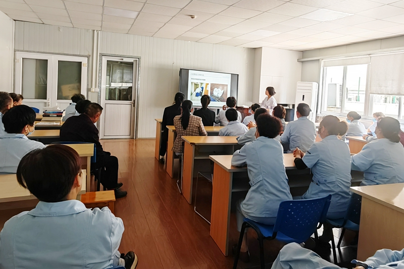 20240501 陪护感控培训1 (1).jpg