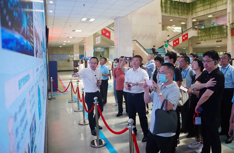 参观考察 2.jpg