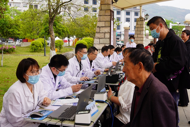 20250417 大麦屿义诊06.jpg