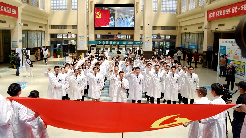 1封面页.jpg 1封面页.jpg