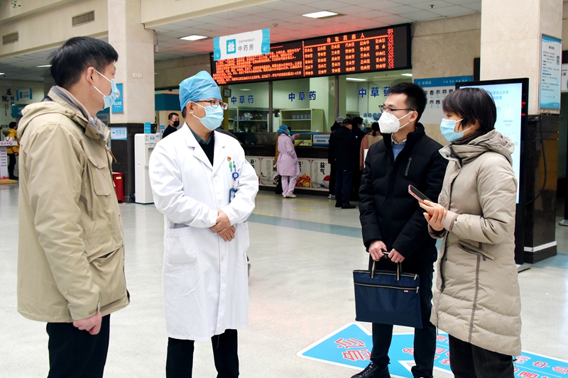 C:\Users\admin\Desktop\20230104省督查医院运行状况\20230104 省检查组 疫情督查 (3).jpg