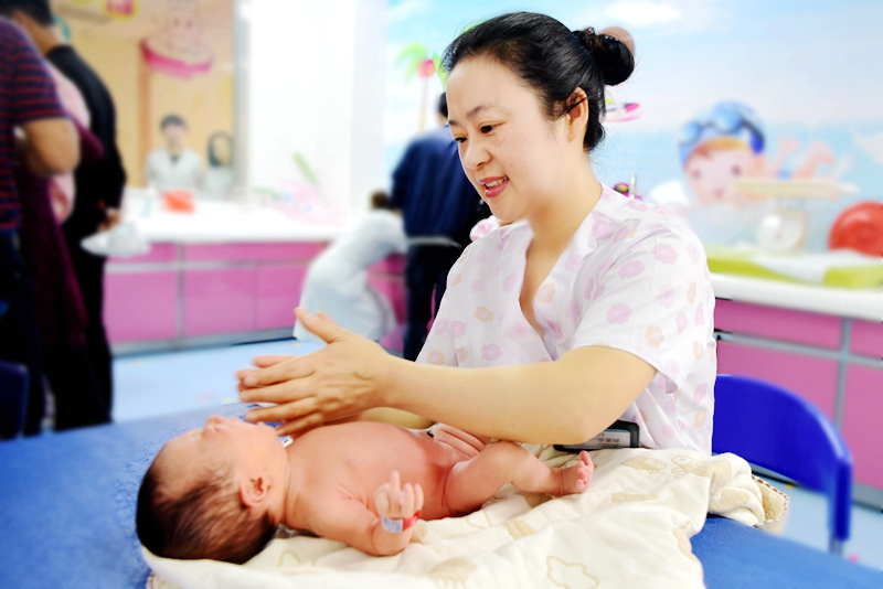 李素琴工作照.jpg 李素琴工作照.jpg