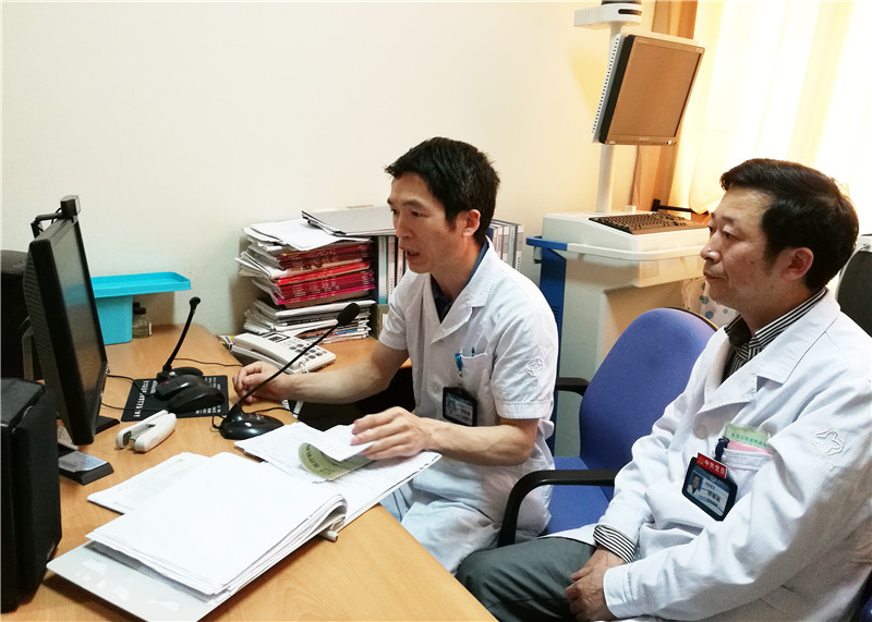 专家会诊 02_副本.jpg