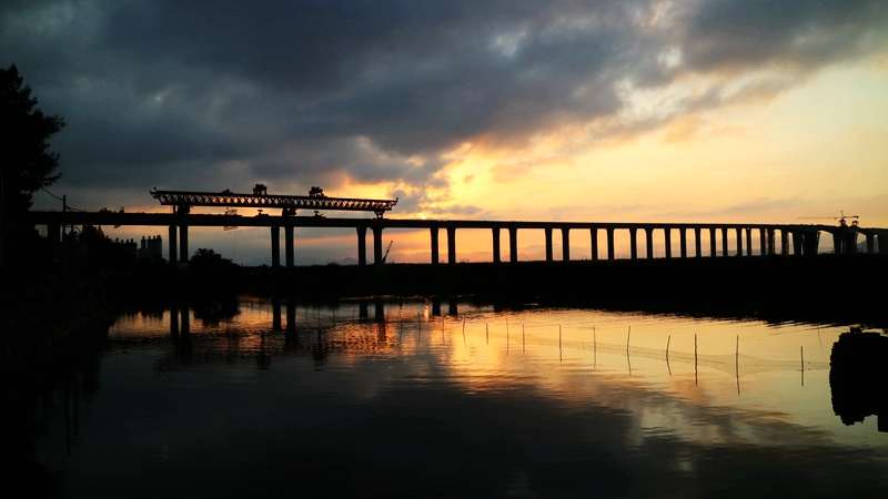 大桥1(1).jpg 大桥1(1).jpg